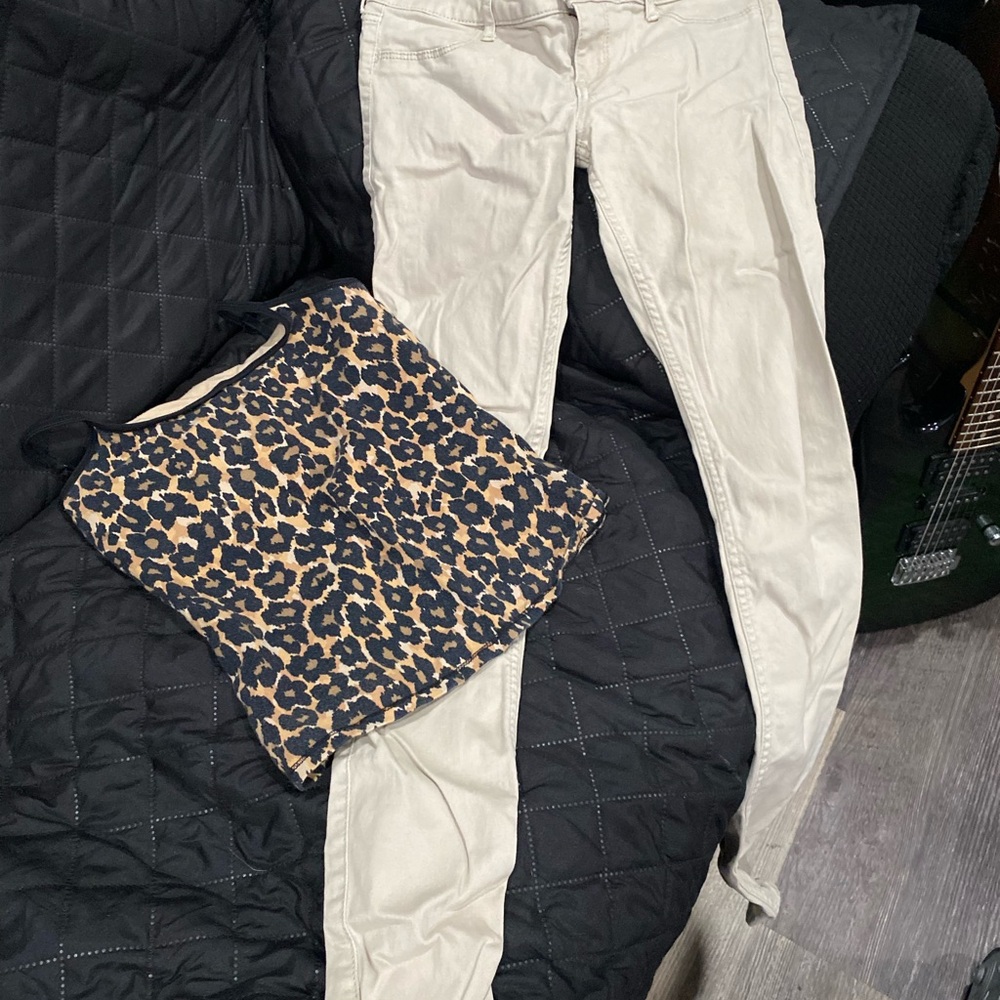 Lot consists of 3R Hollister khakis, XS Express cami, 51/2 cage heels.